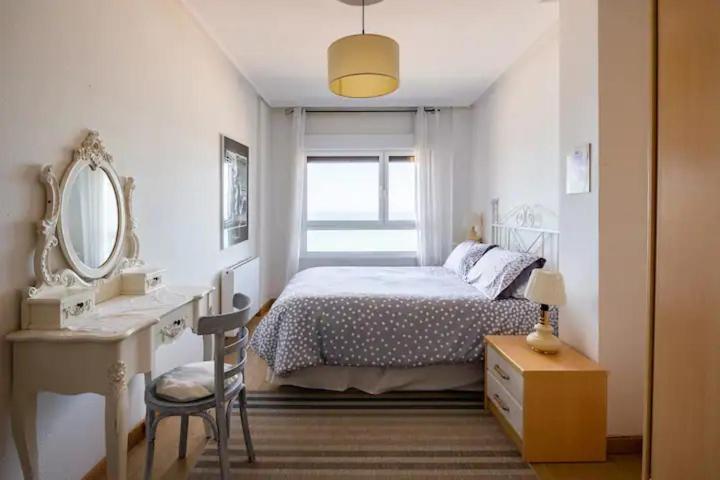 Apartamento Ezcurdia 22 Playa De San Lorenzo Primera Linea Gijón Eksteriør bilde
