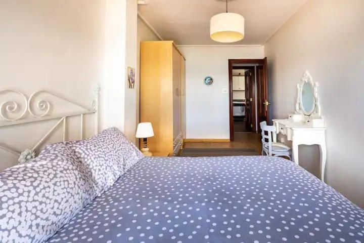 Apartamento Ezcurdia 22 Playa De San Lorenzo Primera Linea Gijón Eksteriør bilde
